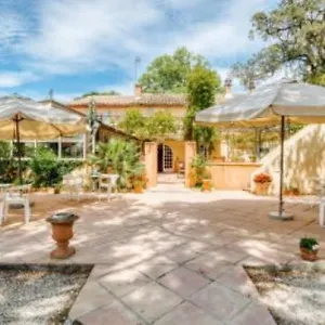 2* Hotell Logis Le Chene
